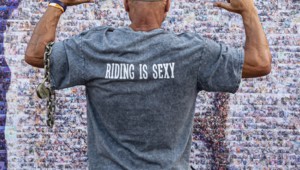 Футболка Wanna A, Riding is sexy, серая'