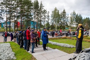 Бессмертный Мотополк во главе с Протоиереем Вячеславом Хариновым